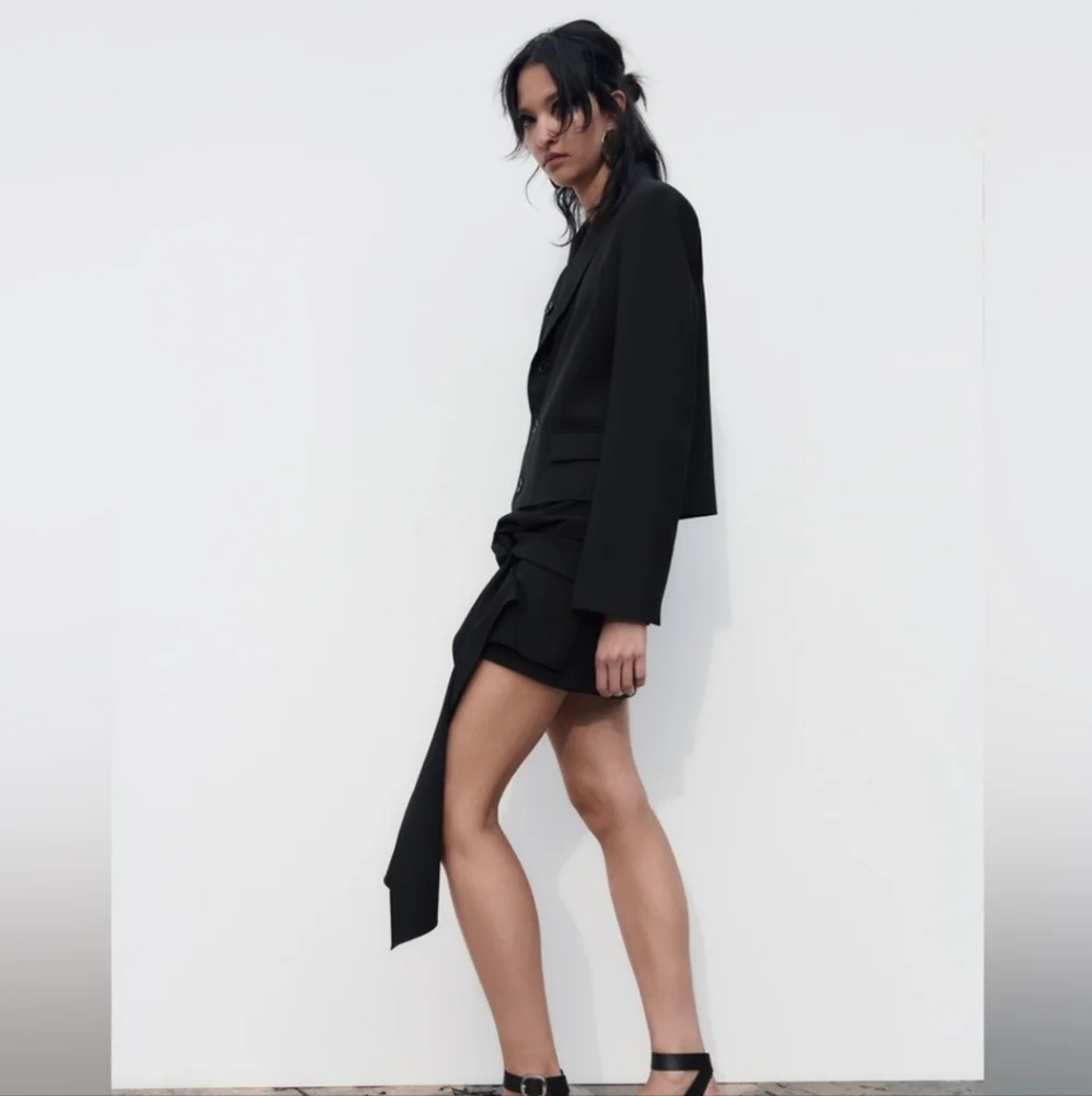 ZARA ASYMMETRIC SKIRT - LIMITED EDITION BLACK SIZE M - Picture 4 of 7